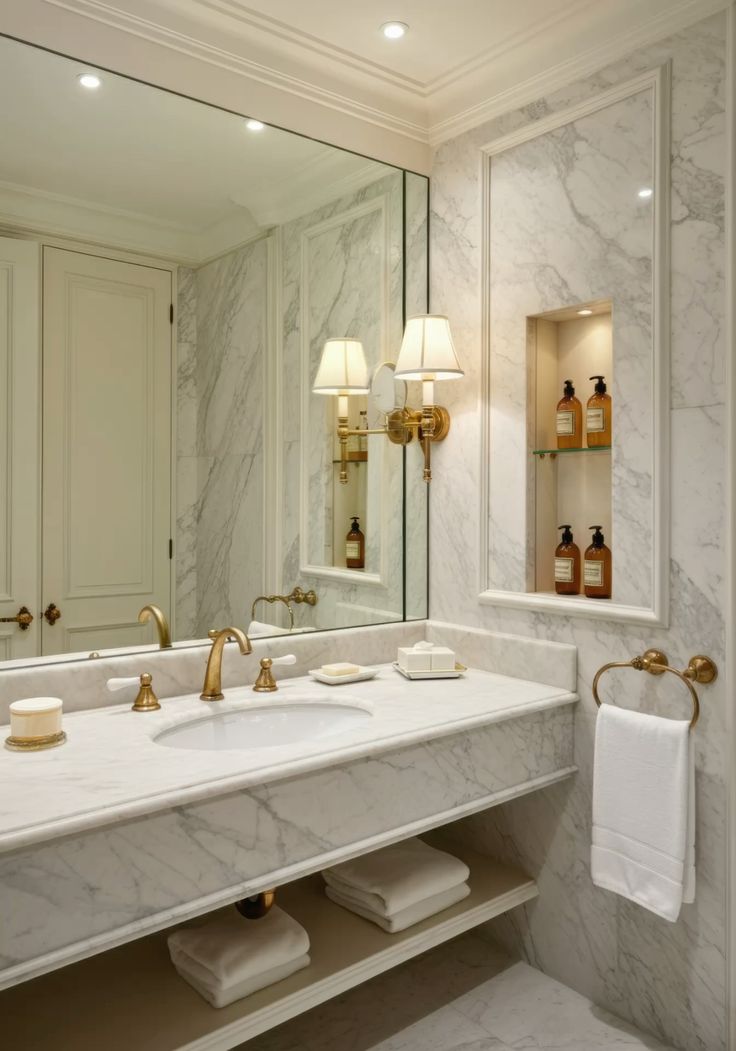 Đá marble sử dụng tại lavabo và khu vực có độ ẩm