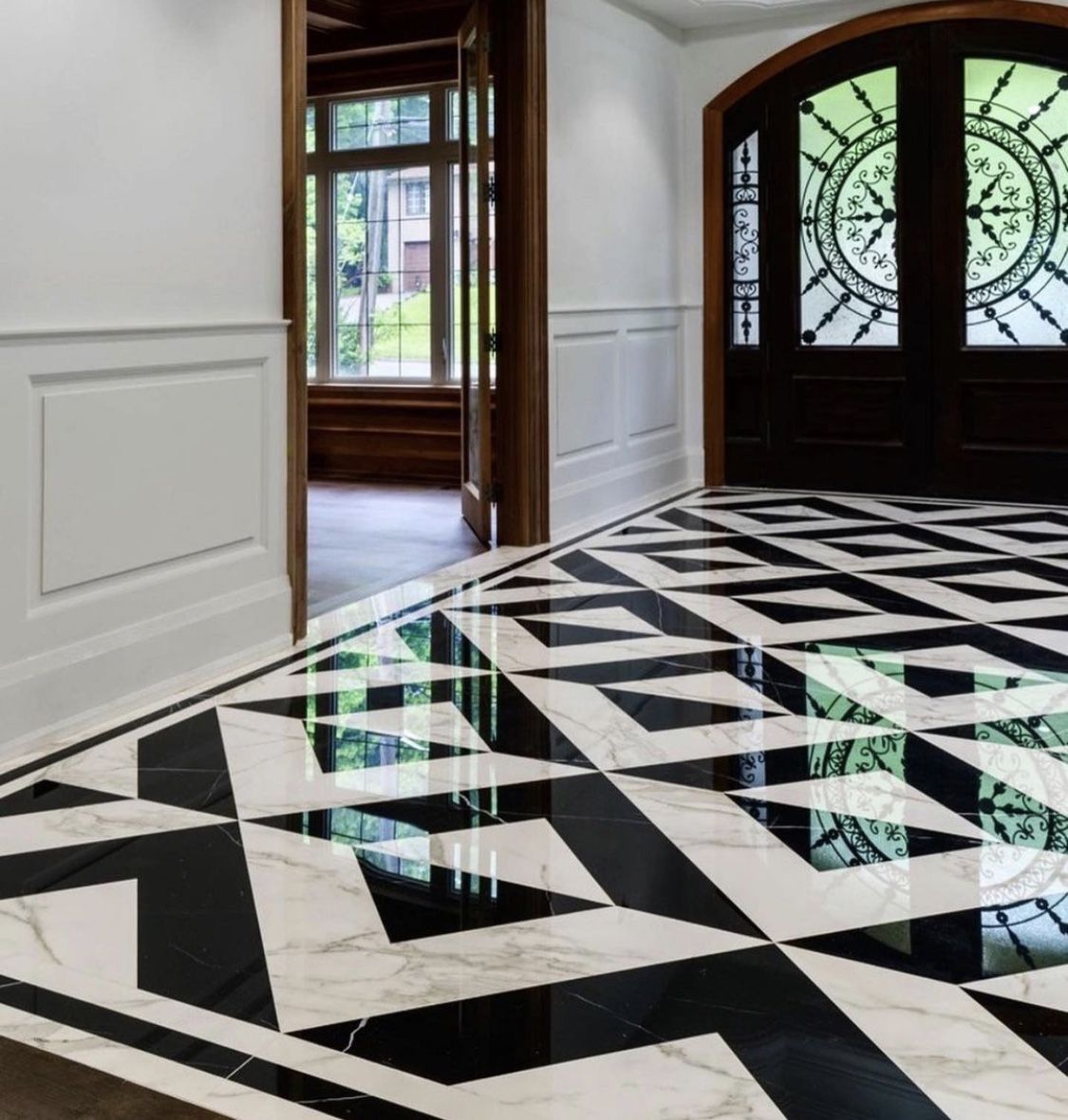 Đá granite lát sàn sảnh biệt thự hoàn thiện