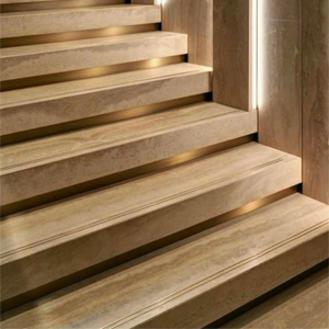 Cầu thang ốp đá Travertine tự nhiên sang trọng