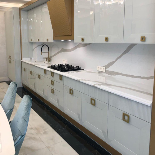 Đá bàn bếp bằng đá nhân tạo gốc thạch anh cao cấp do Anphatstone thi công